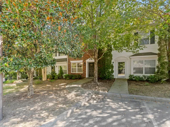 2476 Ryerson Ct, Charlotte, NC 28213