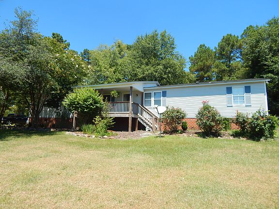 Gorgeous Landscaping!