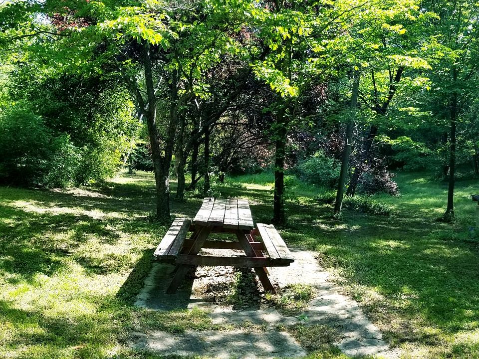 2nd image of 1077 Auctioneer Rd #1YEAR