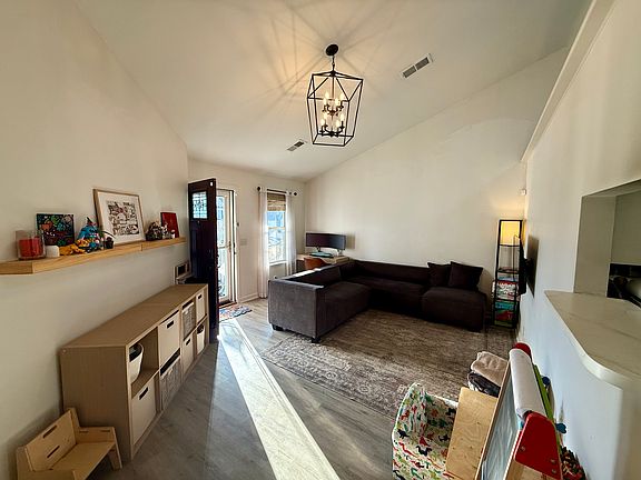 3rd image of 3216 Dockside Dr
