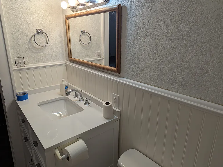 937 E Loren St — Photo 9