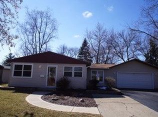 74 Sierra Rd, Montgomery, IL 60538
