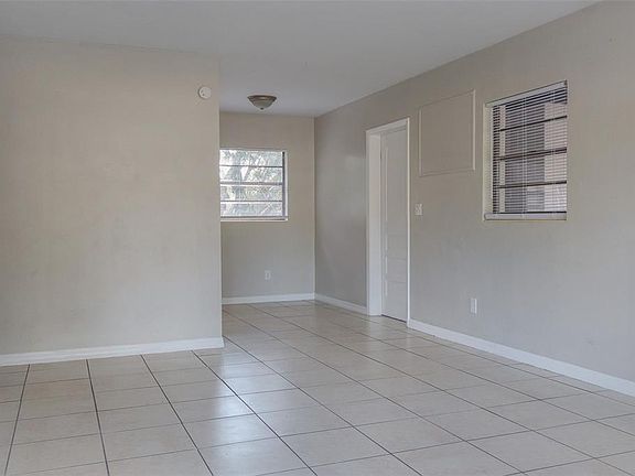 4th image of 2708 Dixie Rd