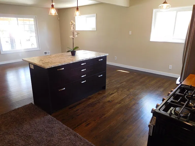 1399 Scranton St — Photo 6