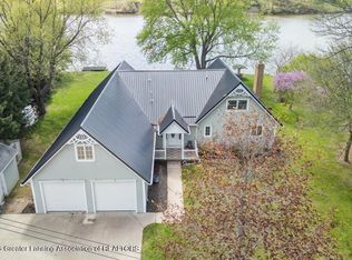 4941 Skyline Dr, Perrinton, MI 48871
