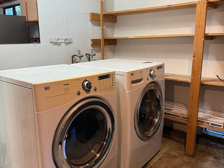 360 Stanford Ave — Photo 32