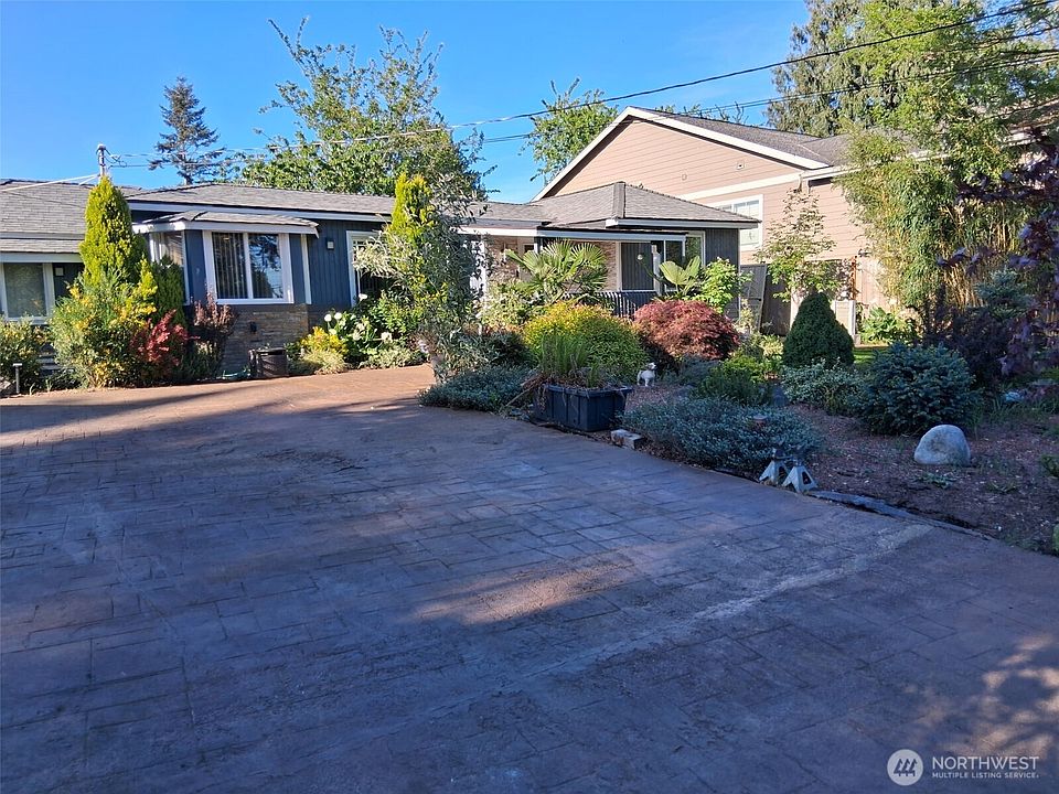 1st image of 8242 S 128th Street