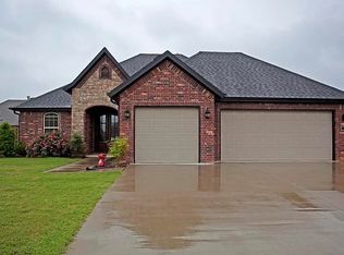 3402 SW 8th St, Bentonville, AR 72712