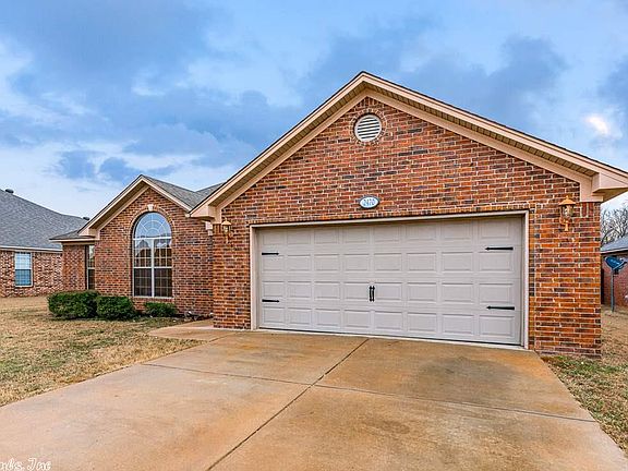 2nd image of 2470 Apple Blossom Ln