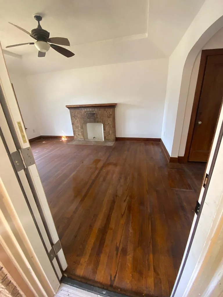 2 bed, 1944 sqft, $1,150 — Photo 3