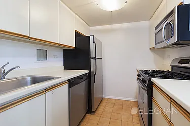 Rented by (Legacy) Elegran