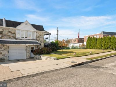 7026 Crease Ln, Philadelphia, PA, 19128