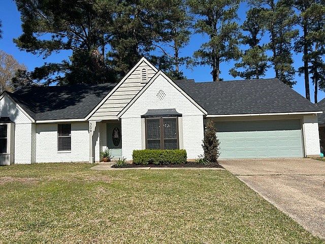 1st image of 309 Hidden Hollow Dr