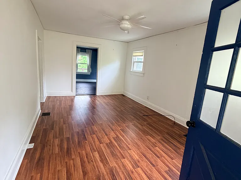 Oak Hill Cir — Photo 3