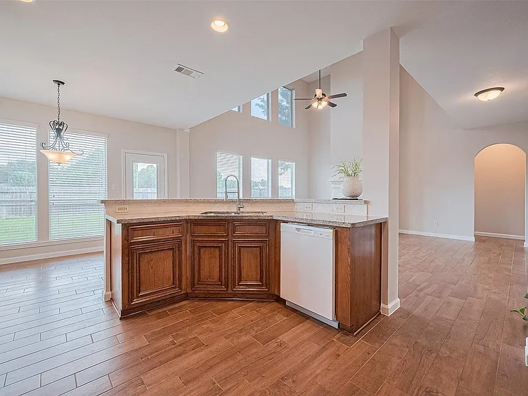 20834 Avery Cove Ln — Photo 14