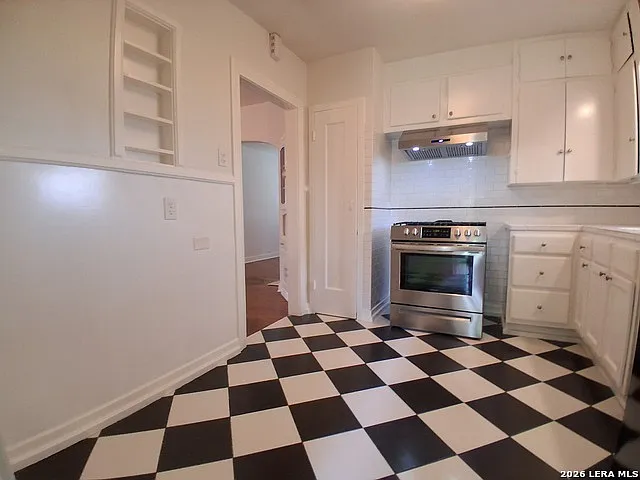 315 W Ridgewood Ct — Photo 7