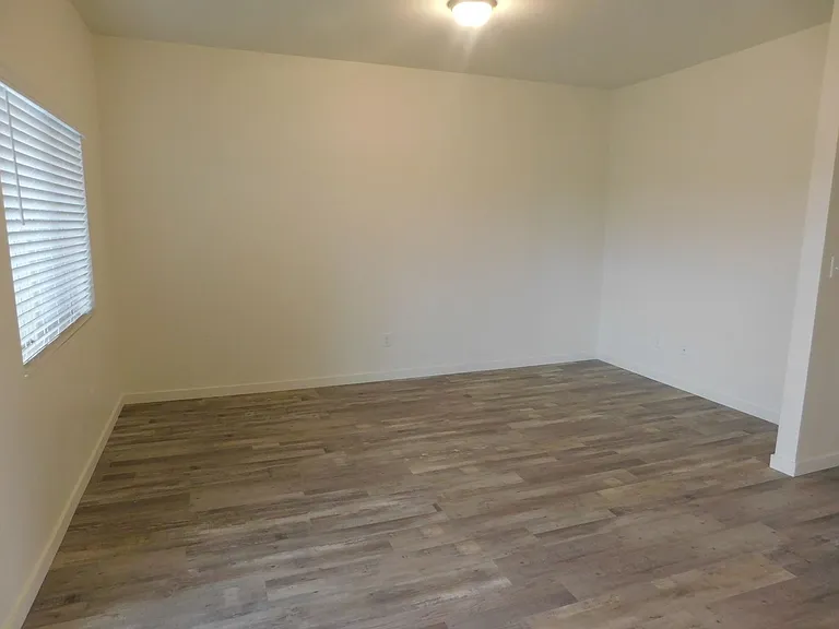 662 Brookwillow Dr — Photo 3