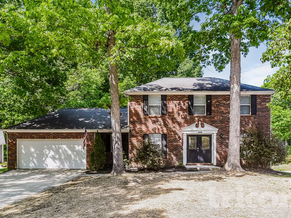 509 Glen Ellyn Ct