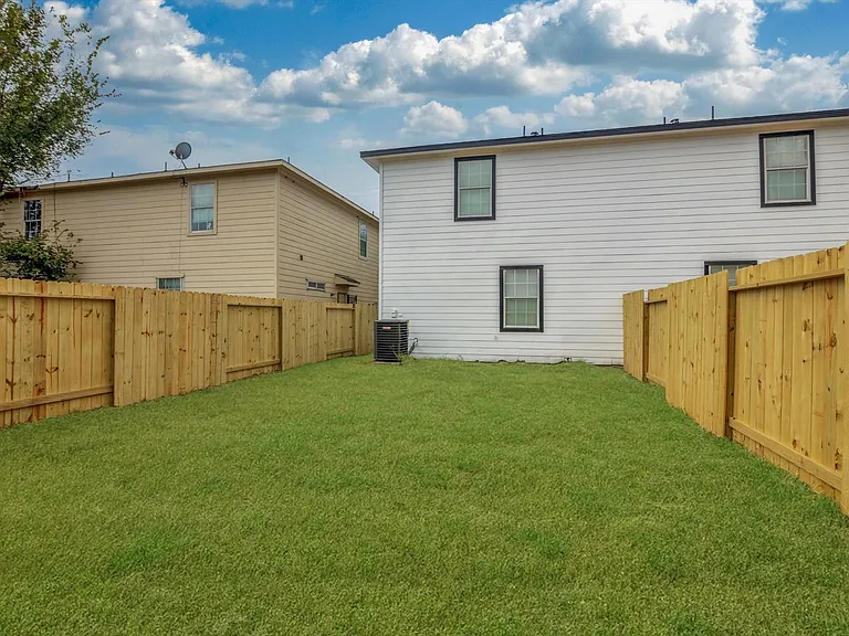 6933 Liverpool St #A — Photo 47