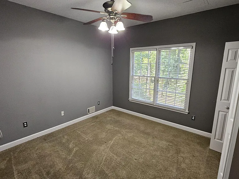 1381 Providence Dr — Photo 9