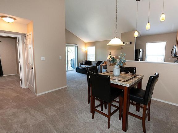 3rd image of 1125 Arbor Creek Dr APT 3A