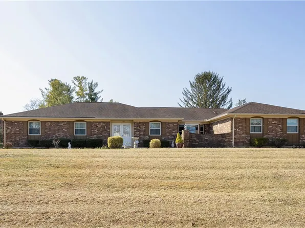 139 Cambria Dr, Dayton, OH 45440