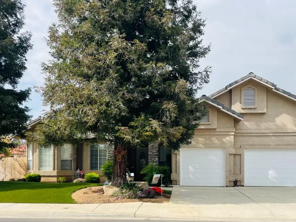 563 W Omaha Ave, Clovis, CA 93619