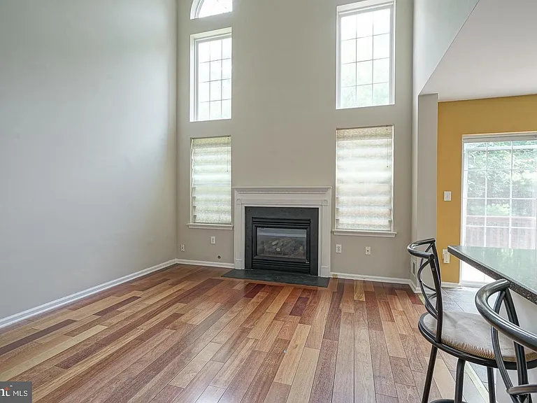 79 Tattersall Dr — Photo 8