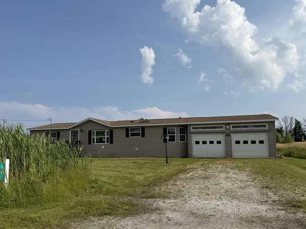 111 Deso Drive, Alburgh, VT 05440