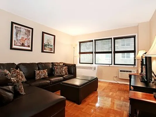 Rented by Citi Habitats | media 7