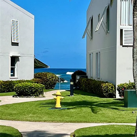 101 Ocean Vlg — Photo 20