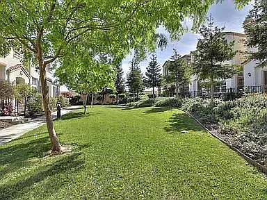 3142 Tuscolana Way — Photo 5