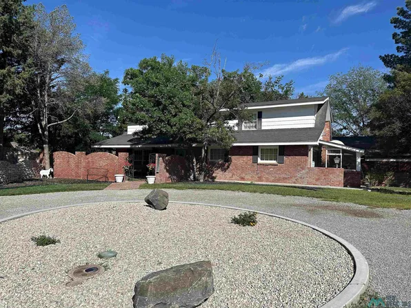 2714 Chrysler Dr, Roswell, NM 88201
