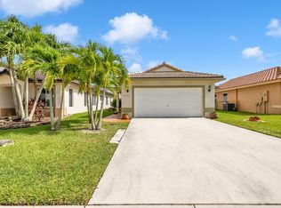 20850 NW 18th St, Pembroke Pines, FL 33029