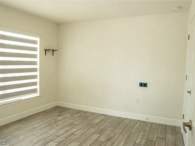 1100 Diplomat Pkwy W — Photo 20