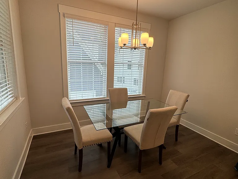 632 Amalfi Dr — Photo 11