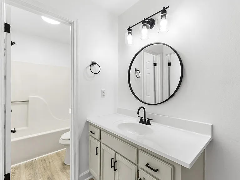 153 Richmond Rd — Photo 14