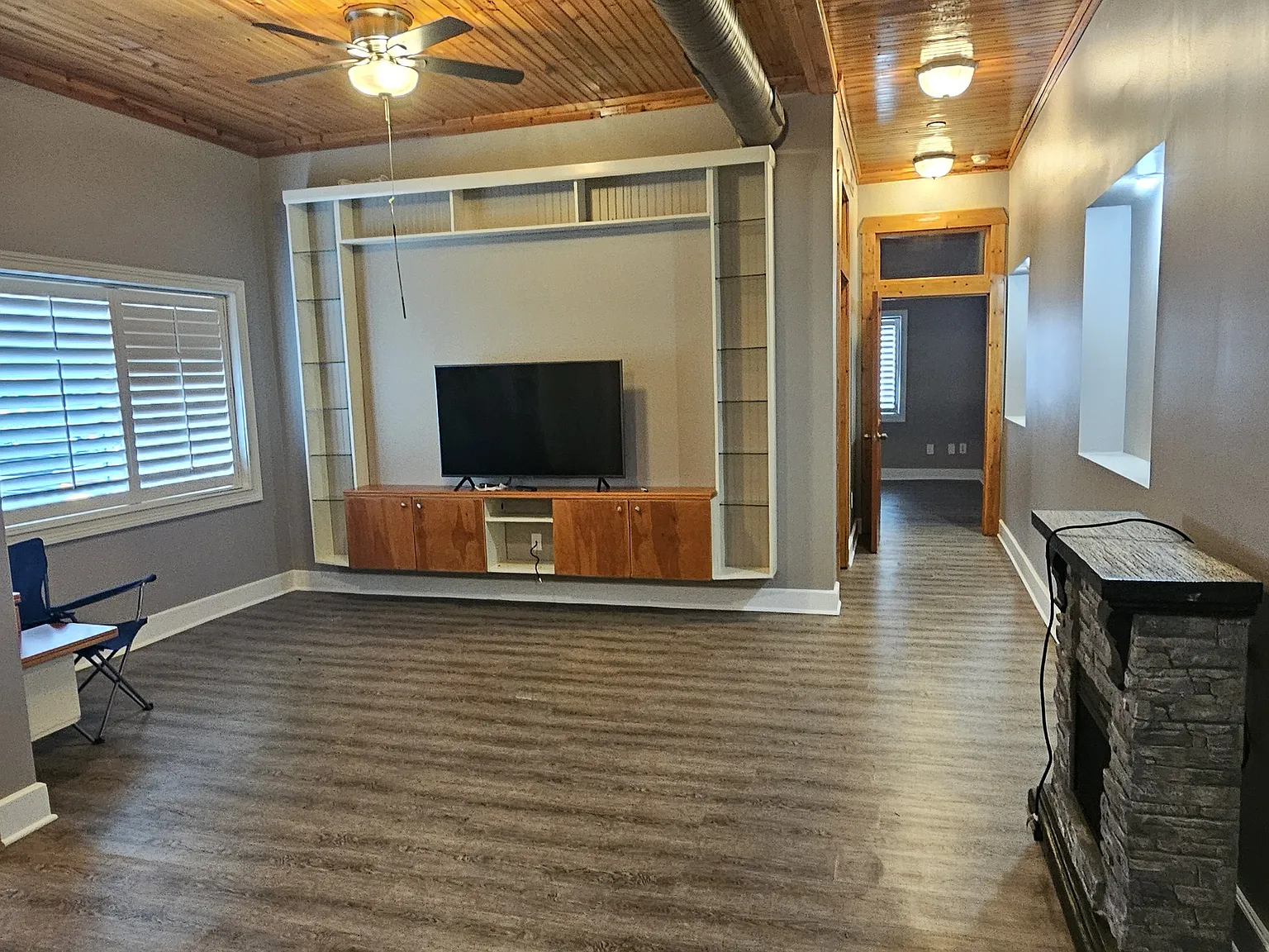 2 bed, 1200 sqft, $1,750 — Photo 3