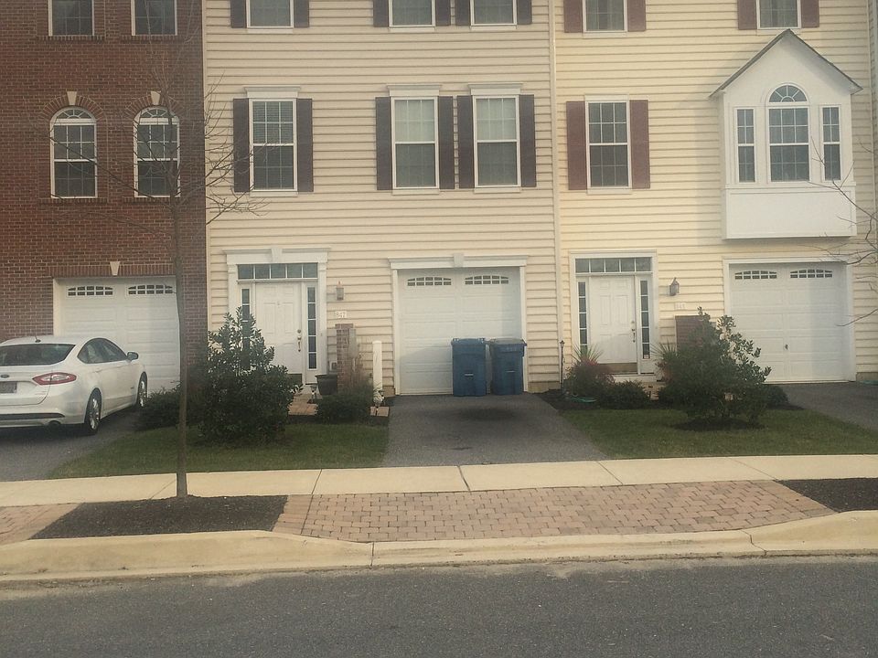 1st image of 847 Hubble Ave
