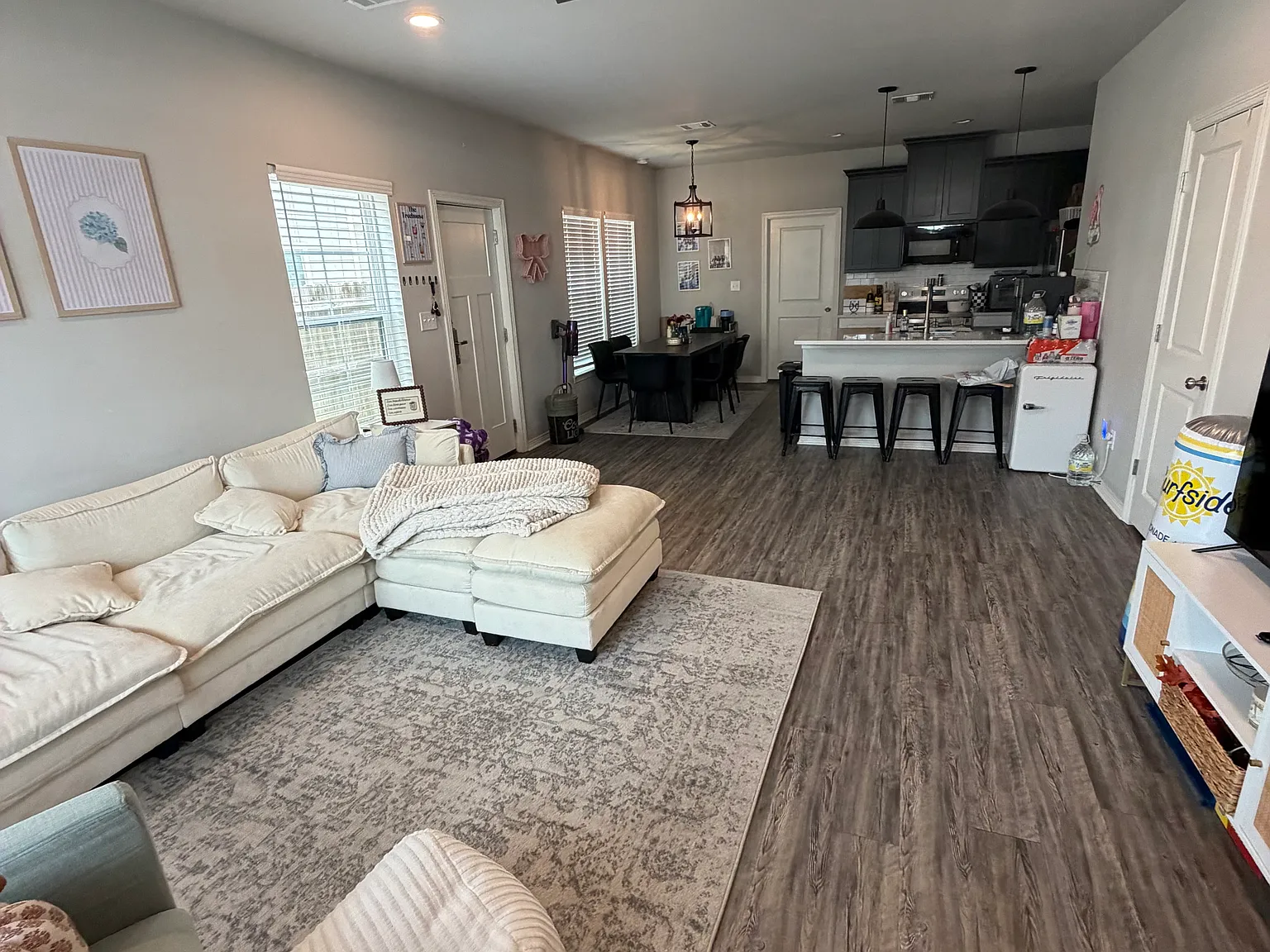 5 bed, 5.5 bath, 2010 sqft, $4,500 — Photo 4