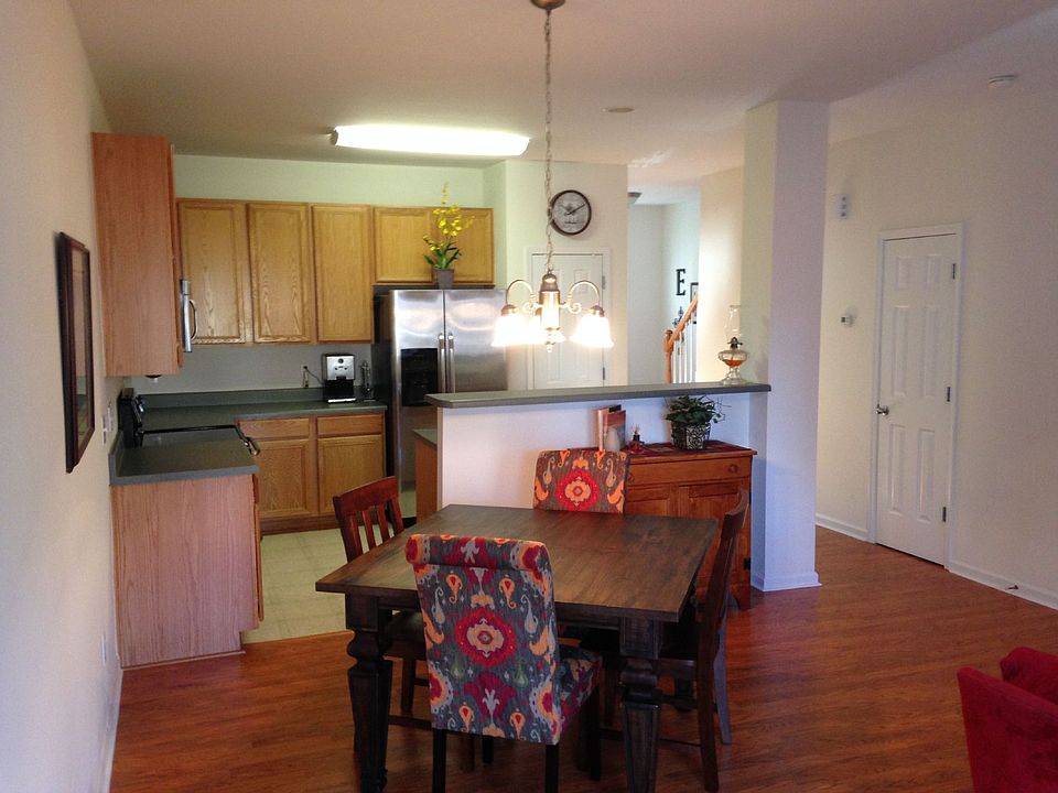 Kitchen/Dining Area