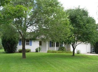 903 Delaware St, Oskaloosa, KS 66066