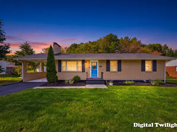 5021 Sunny Side Dr, Roanoke, VA 24018