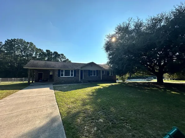 5682 Whisperwood Dr, Dalzell, SC 29040