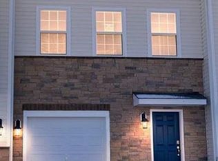 8328 Alexander Ct, Breinigsville, PA 18031
