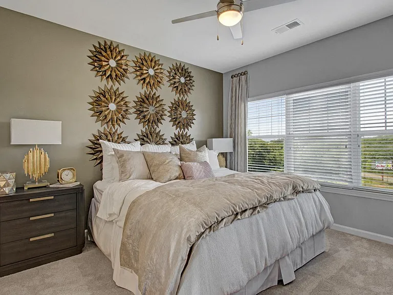 York Woods at Lake Murray Apartment Homes — Photo 17