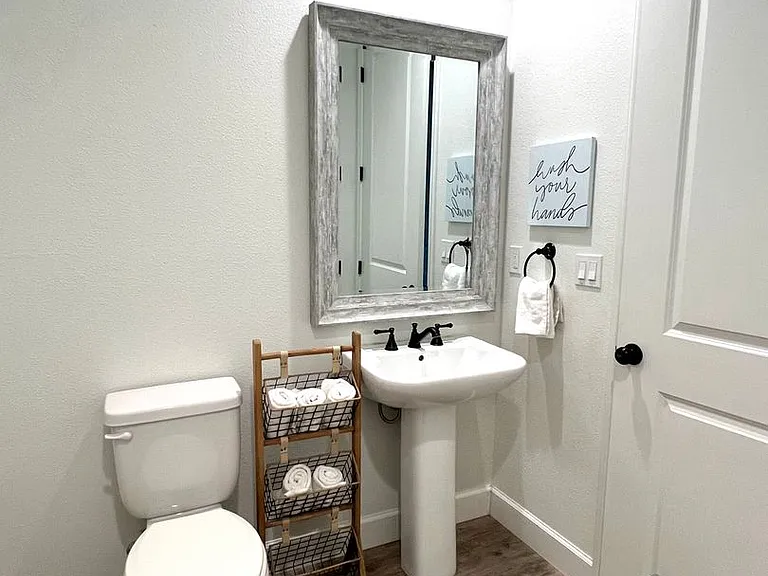 531 Sertoma Way — Photo 14