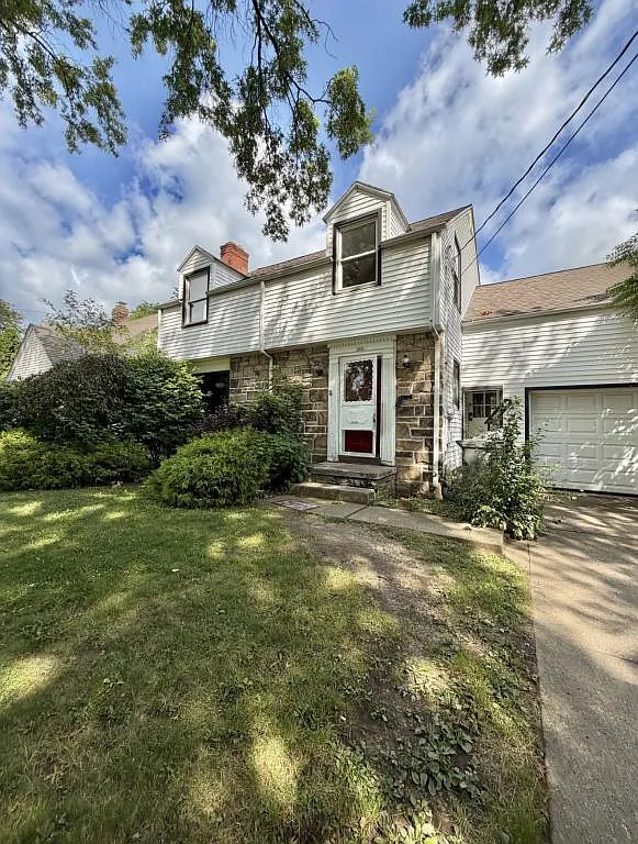 480 Francisca Ave. — Photo 1