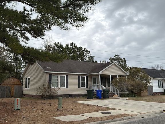 3rd image of 1037 Morningdale St