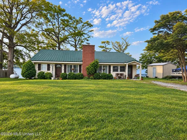 2740 Moon Lake Rd, Coahoma, MS 38617